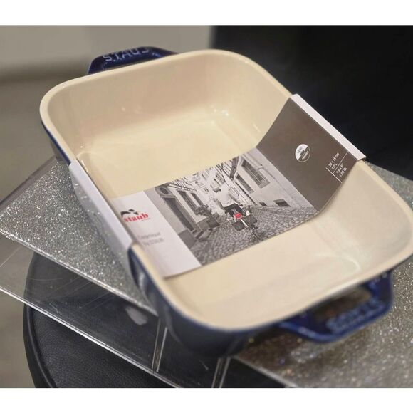 Staub Ceramic Rectangular Baking Dish - Picture 7 of 9